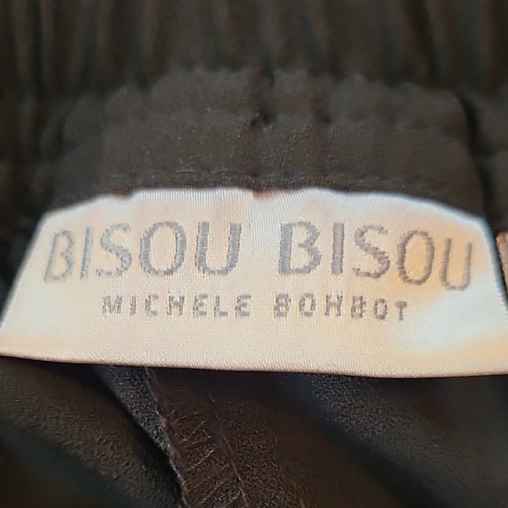 Bisou Bisou Black  Straight Leg Workout Pants with White side stripes - Picture 4 of 10